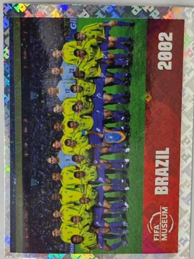 Figurita FWC-16 Brasil 2002 (foto histórica) Mundial 2026