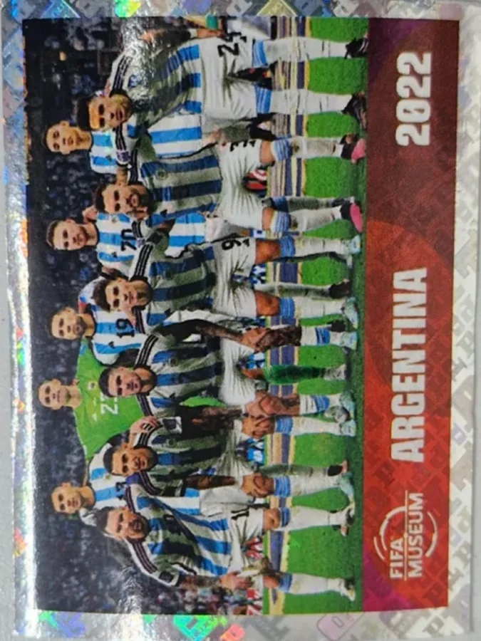 Figurita FWC-19 Argentina 2022 (foto histórica) Mundial 2026